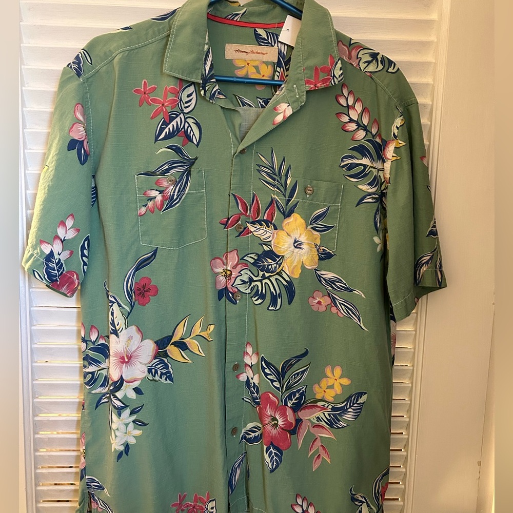 Men’s Aloha shirts